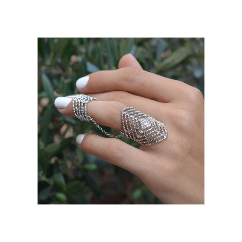 Γυναικεία Κοσμήματα και Αξεσουάρ  • Constantinos Accessories