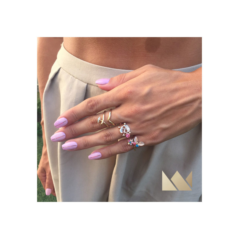 Γυναικεία Κοσμήματα και Αξεσουάρ  • Constantinos Accessories