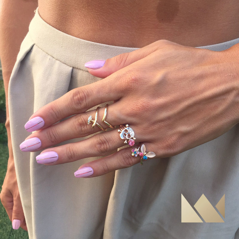 Γυναικεία Κοσμήματα και Αξεσουάρ  • Constantinos Accessories