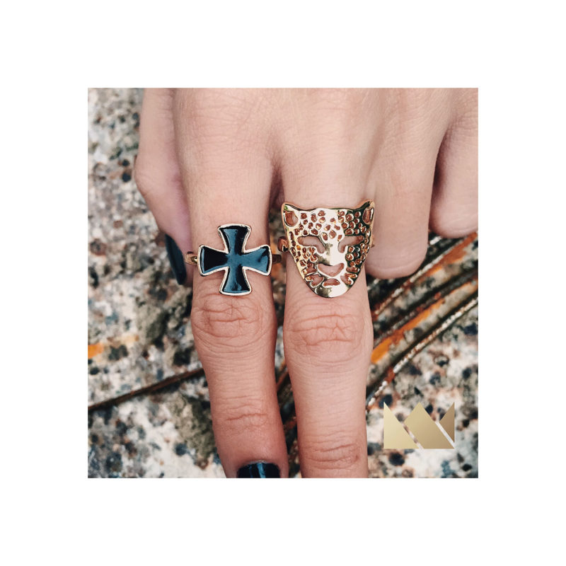 Γυναικεία Κοσμήματα και Αξεσουάρ  • Constantinos Accessories
