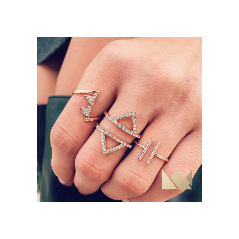 Γυναικεία Κοσμήματα και Αξεσουάρ  • Constantinos Accessories