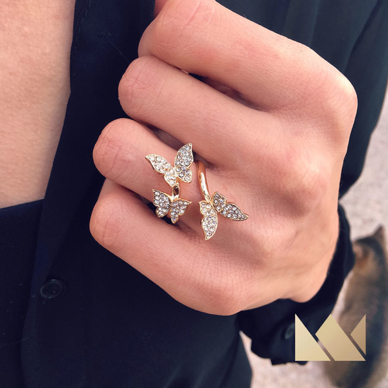 Γυναικεία Κοσμήματα και Αξεσουάρ  • Constantinos Accessories