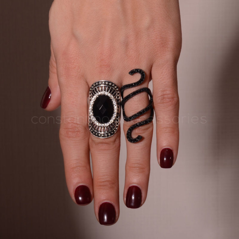 Γυναικεία Κοσμήματα και Αξεσουάρ  • Constantinos Accessories